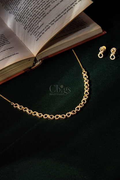 Infinity Glow Diamond Crush Necklace Set