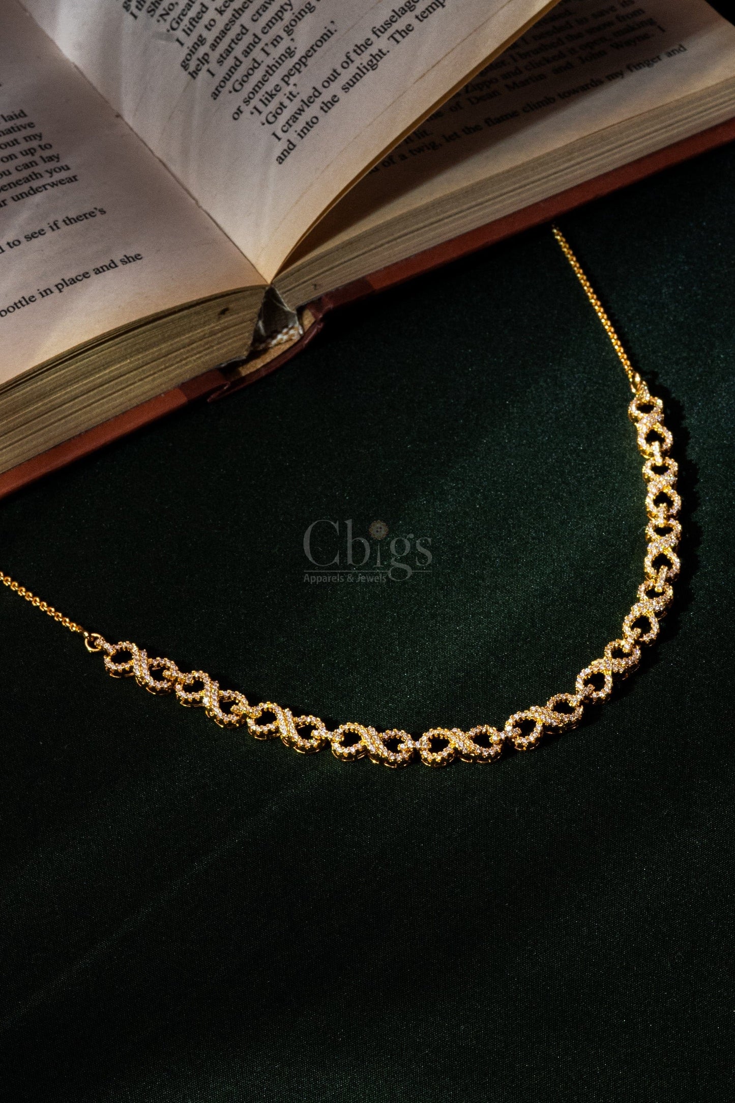 Infinity Glow Diamond Crush Necklace Set