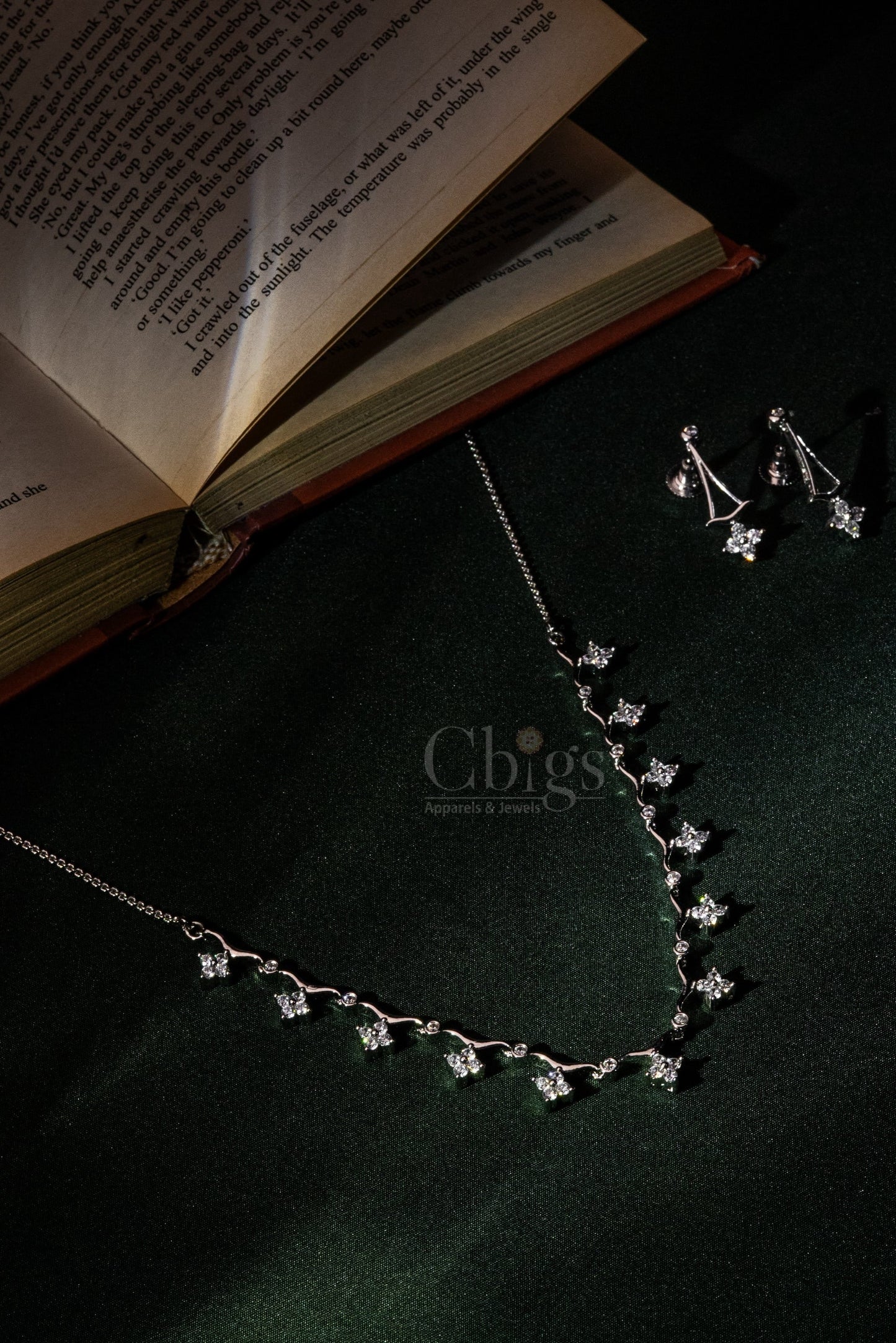 Silver Star Drop Diamond Crush Necklace Set