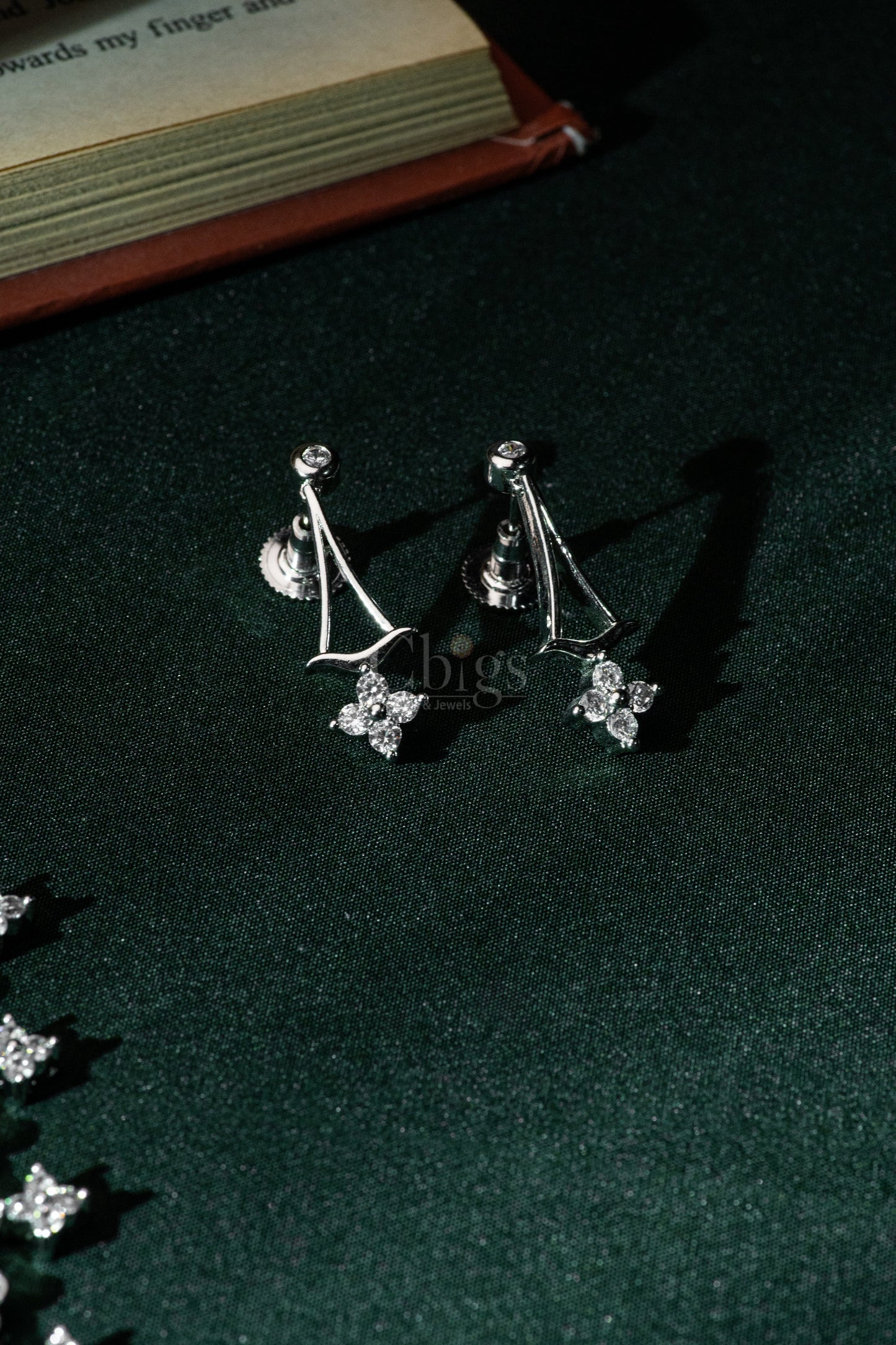 Silver Star Drop Diamond Crush Necklace Set