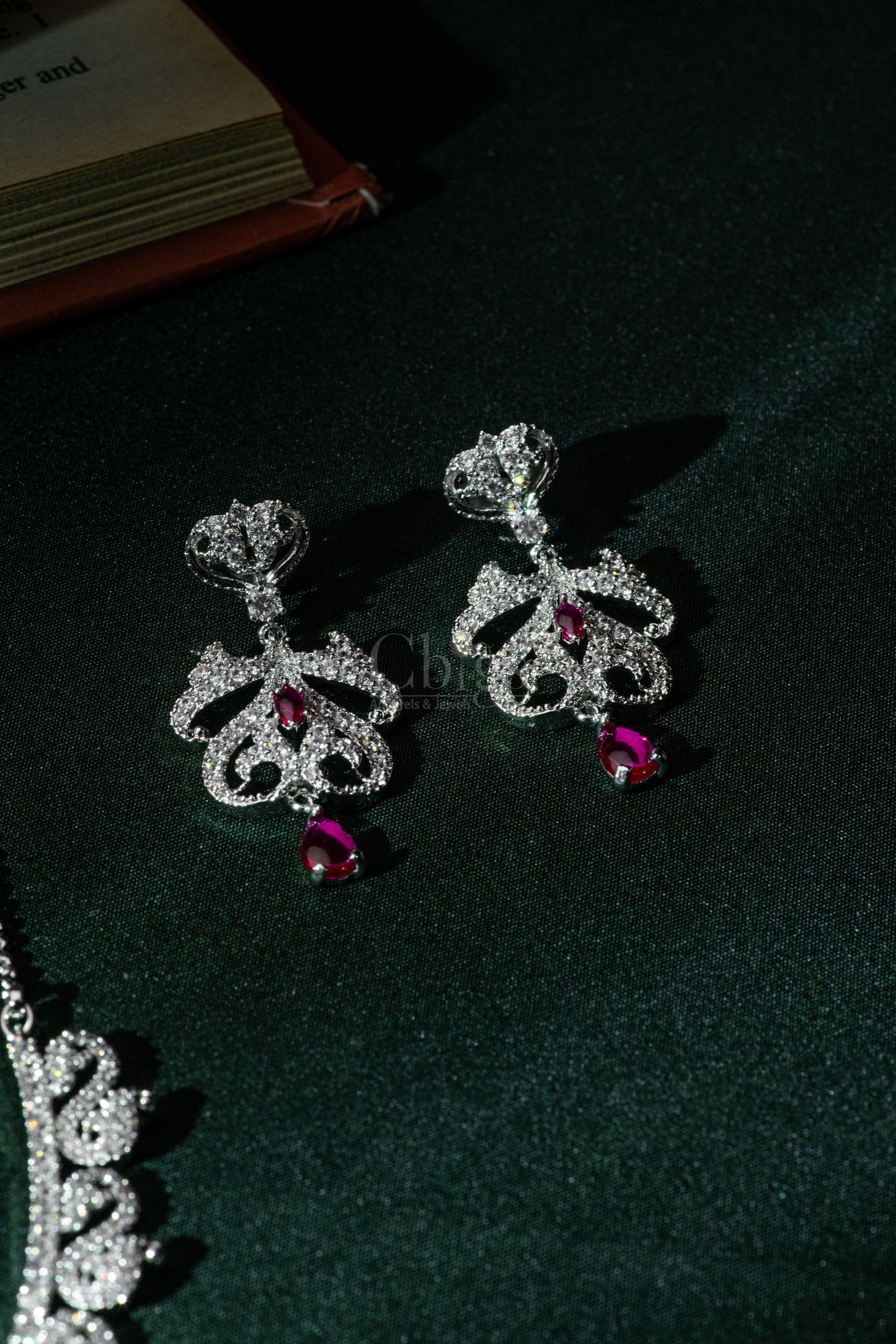 Crimson Royale Diamond Crush Necklace Set