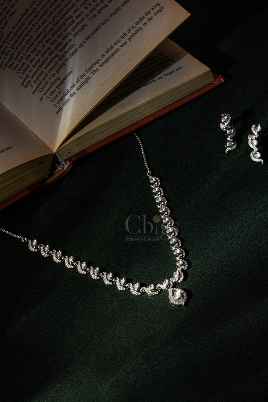Moonlit Paisley Diamond Crush Necklace Set