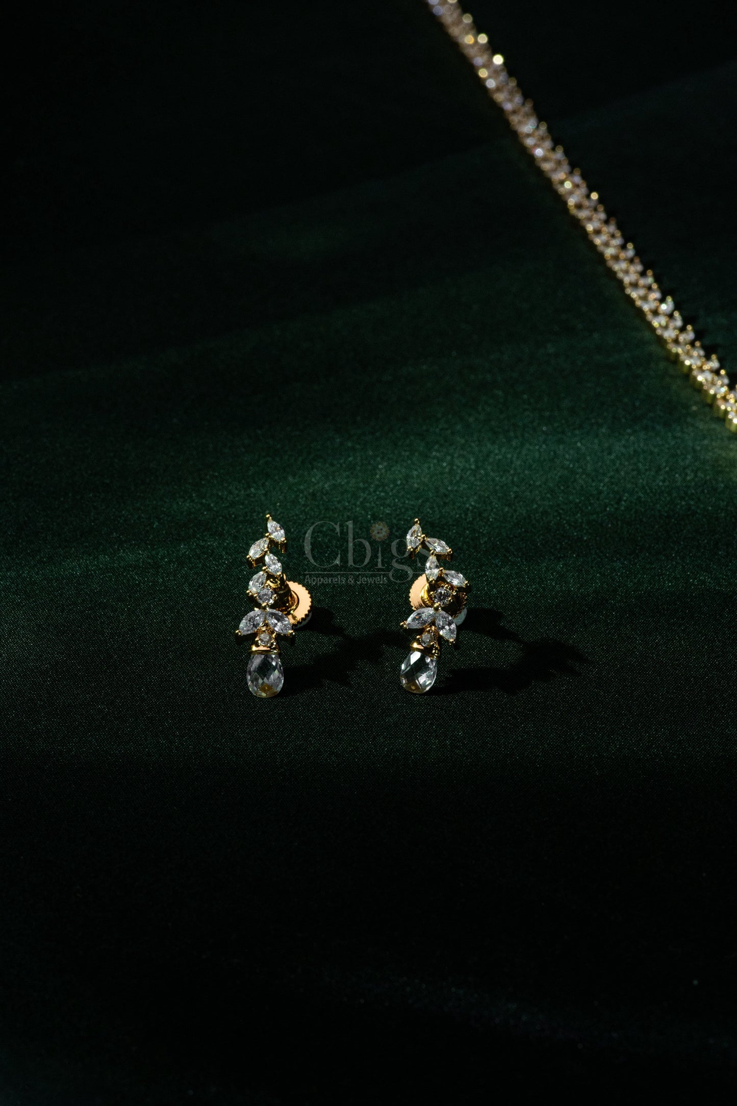 Crystal Dewdrop Diamond Crush Haram Set